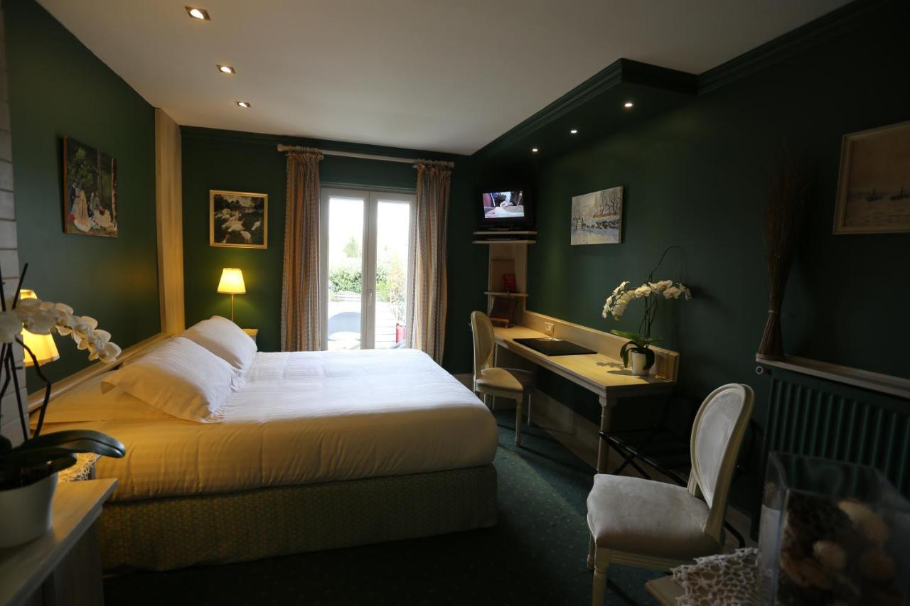 L'Hotel Le Cheval Noir Moret-sur-Loing Zewnętrze zdjęcie