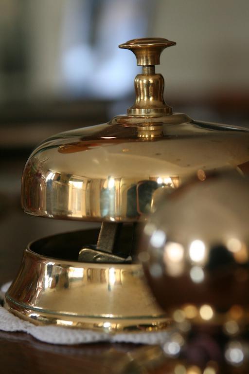 L'Hotel Le Cheval Noir Moret-sur-Loing Zewnętrze zdjęcie