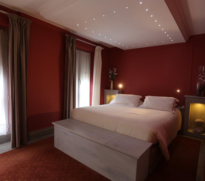 L'Hotel Le Cheval Noir Moret-sur-Loing Pokój zdjęcie
